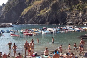 Xtrallusion offers characteristic Bed and Breakfast, B&B, Guest House, Hotel, Albergo and Country Lodge accommodation in Italy. Plus independent self-guided Walking, Adventure, Activity, Skiing and Paragliding Holiday itineraries on the Italian Rivieras, in the Italian Lakes, in the Italian Alps and in some of the most beautiful corners of Italy.